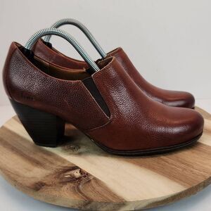 B.O.C. Born Concept Brown Pebble Leather Ankle Comfort Booties Wmns 9.5